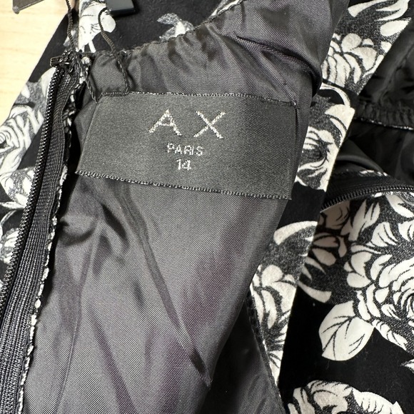 NWT AX Paris Women's Skater‎ Dress Sleeveless Floral Black White Size 10 Roses - Picture 6 of 11